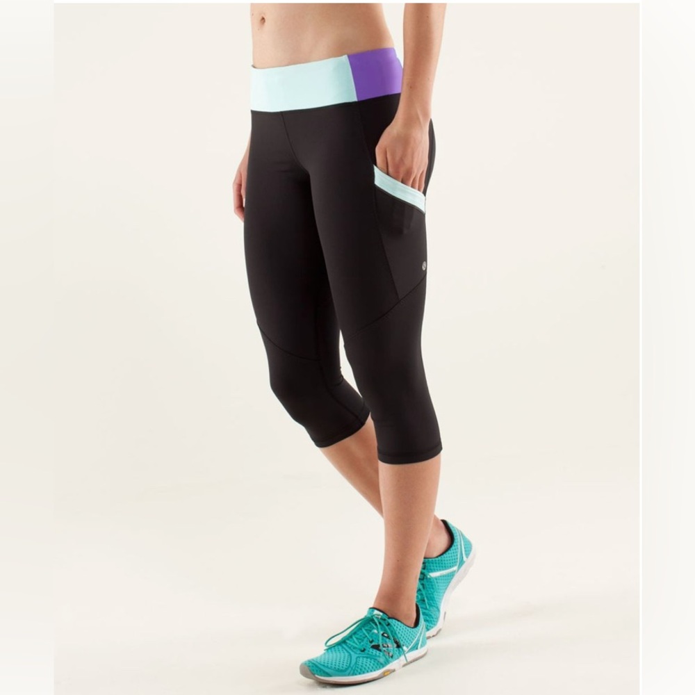 Lululemon Run: Mod Moves Crop